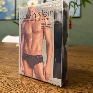 NEW! NWT! Calvin Klein Microfiber Stretch Briefs Classic Fit 2 pack -Black